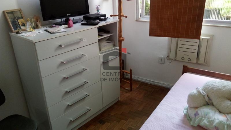 Apartamento à venda com 2 quartos, 70m² - Foto 21