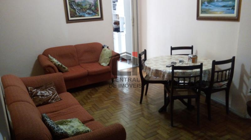 Apartamento à venda com 2 quartos, 70m² - Foto 7