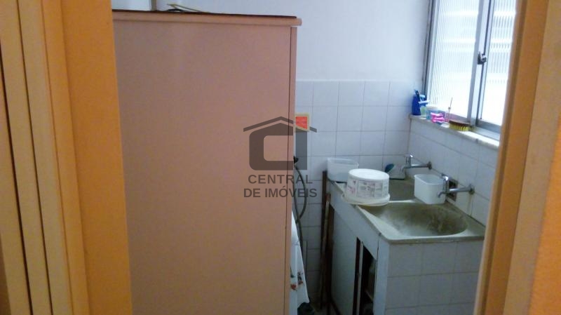 Apartamento à venda com 2 quartos, 70m² - Foto 8