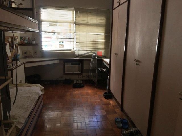 Apartamento à venda com 3 quartos, 200m² - Foto 20