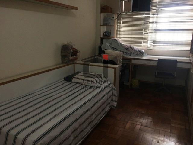 Apartamento à venda com 3 quartos, 200m² - Foto 23