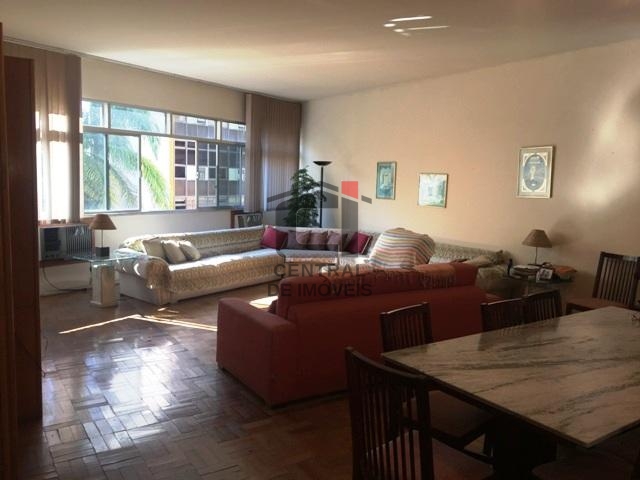 Apartamento à venda com 3 quartos, 200m² - Foto 3