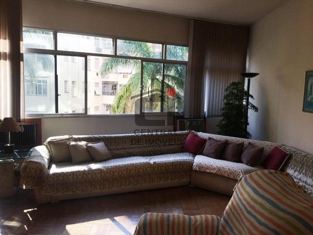 Apartamento à venda com 3 quartos, 200m² - Foto 4