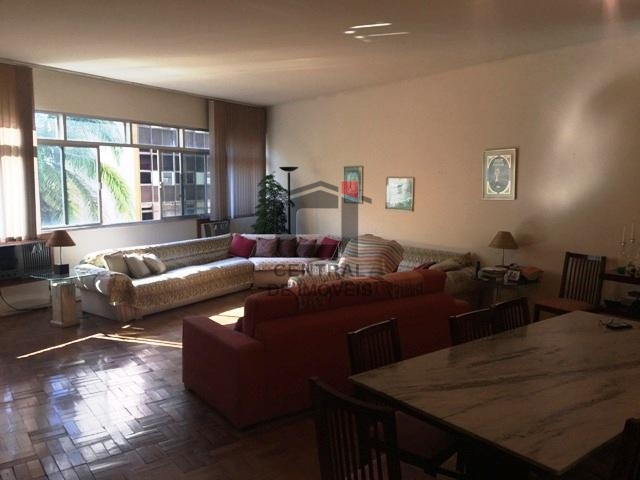 Apartamento à venda com 3 quartos, 200m² - Foto 7