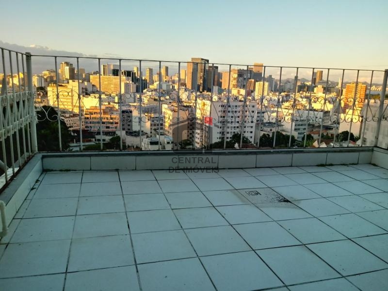 Casa à venda com 2 quartos, 90m² - Foto 16