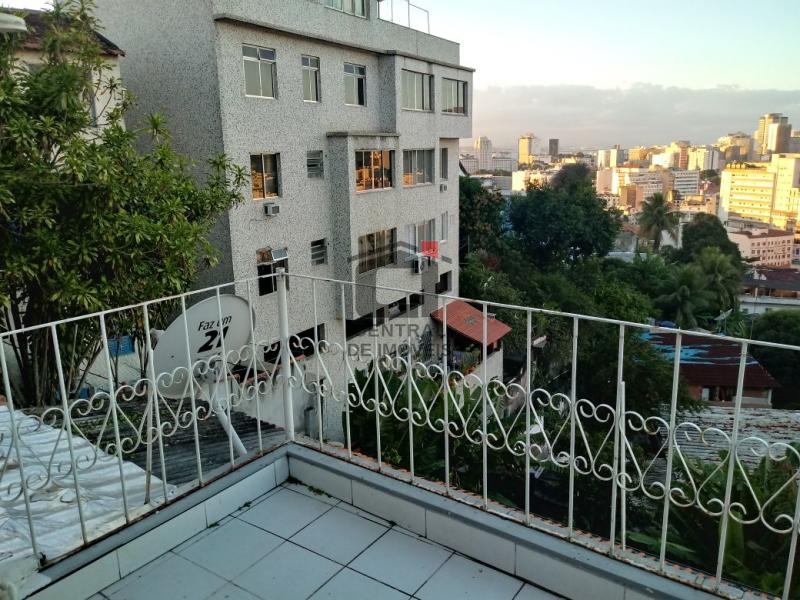 Casa à venda com 2 quartos, 90m² - Foto 18