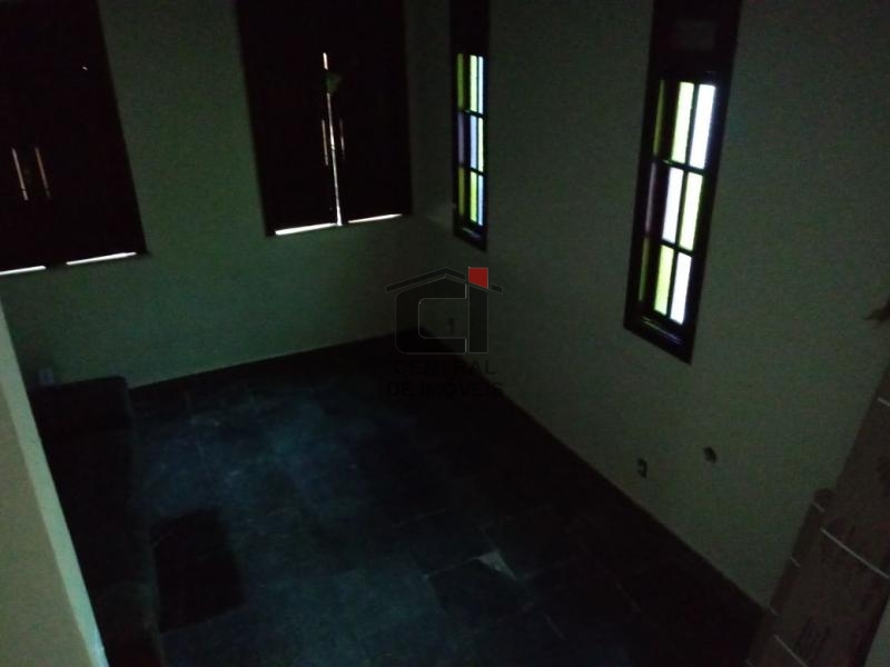 Casa à venda com 2 quartos, 90m² - Foto 7
