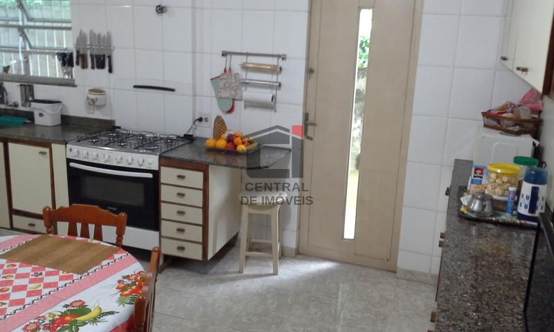 Casa à venda com 3 quartos, 400m² - Foto 23