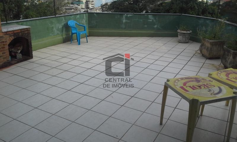 Casa à venda com 4 quartos, 550m² - Foto 17