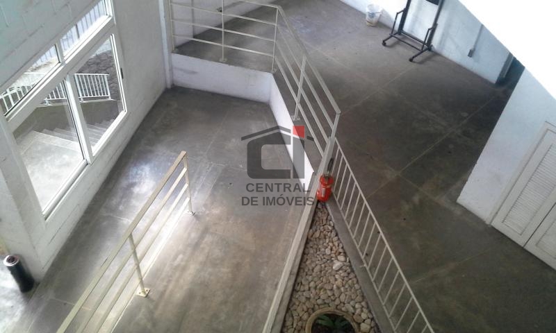 Casa à venda com 4 quartos, 550m² - Foto 6