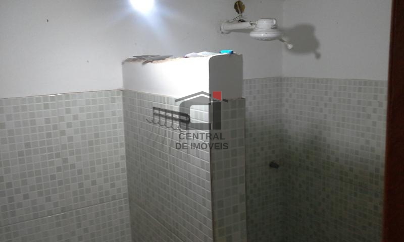 Casa à venda com 5 quartos, 200m² - Foto 10