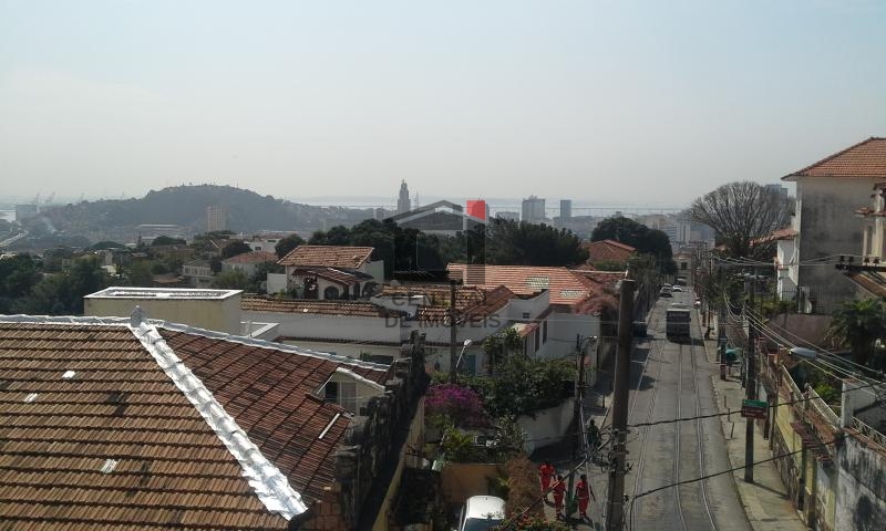Casa à venda com 5 quartos, 200m² - Foto 13