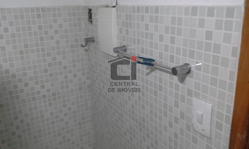 Casa à venda com 5 quartos, 200m² - Foto 5