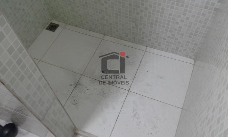 Casa à venda com 5 quartos, 200m² - Foto 9