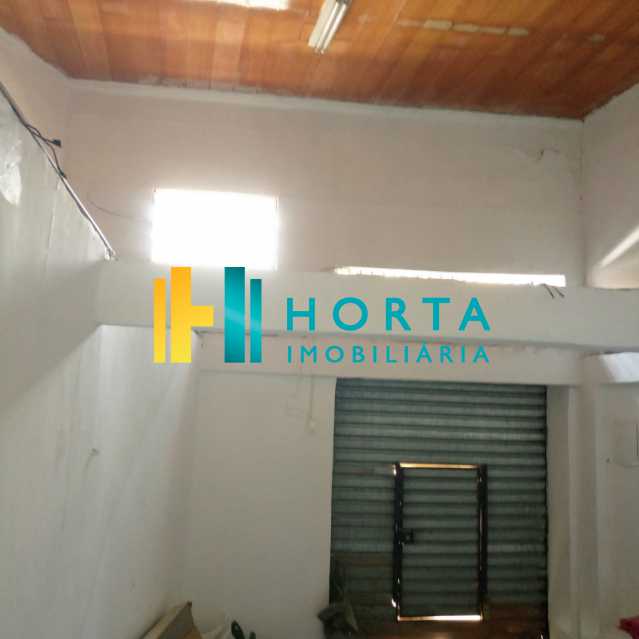 Casa à venda com 2 quartos, 90m² - Foto 4