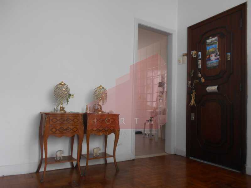 Apartamento à venda com 2 quartos, 77m² - Foto 2