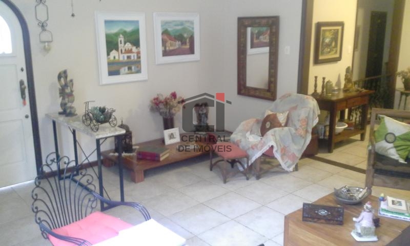 Apartamento à venda com 3 quartos, 120m² - Foto 2