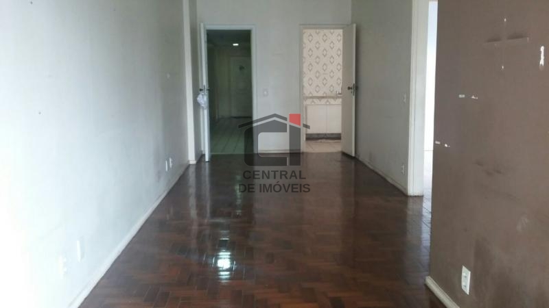 Apartamento à venda com 2 quartos, 60m² - Foto 1