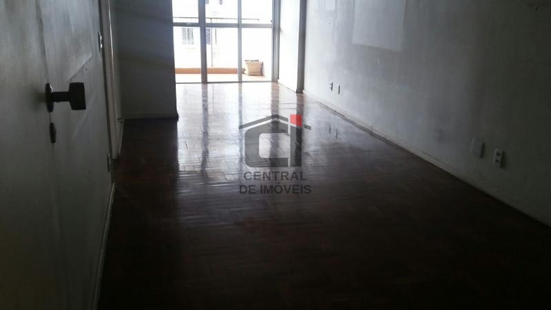 Apartamento à venda com 2 quartos, 60m² - Foto 2