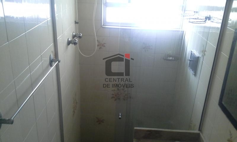 Casa à venda com 5 quartos, 420m² - Foto 9