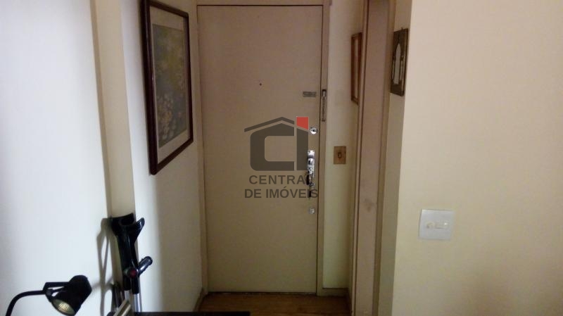 Apartamento à venda com 2 quartos, 90m² - Foto 2