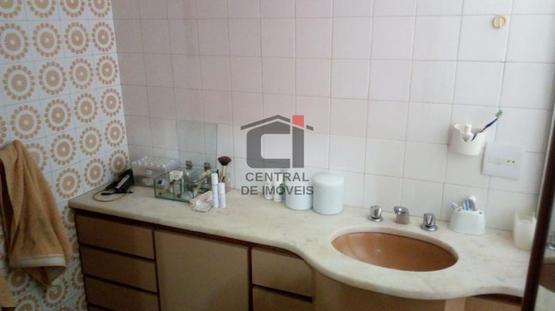 Apartamento à venda com 2 quartos, 90m² - Foto 25