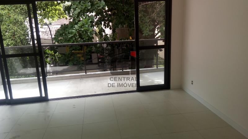 Apartamento à venda com 3 quartos, 113m² - Foto 1