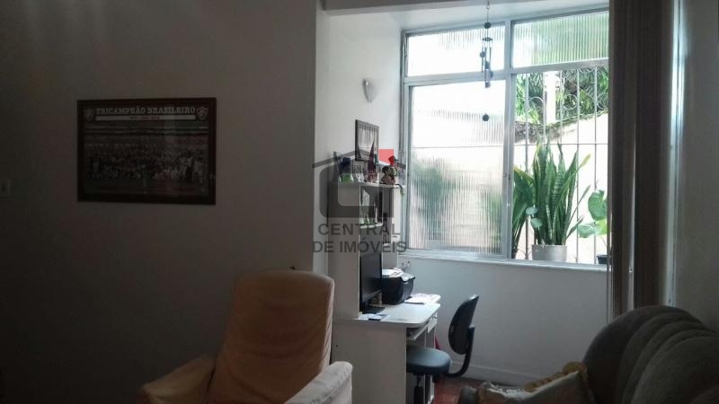 Apartamento à venda com 2 quartos, 90m² - Foto 9