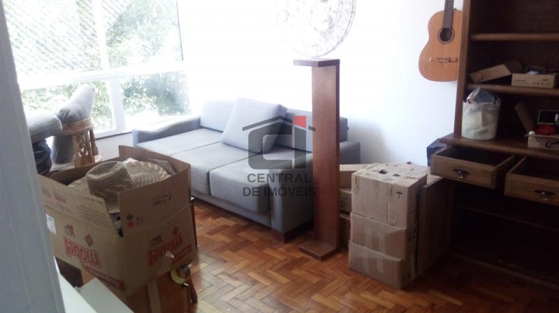 Apartamento à venda com 2 quartos, 87m² - Foto 3