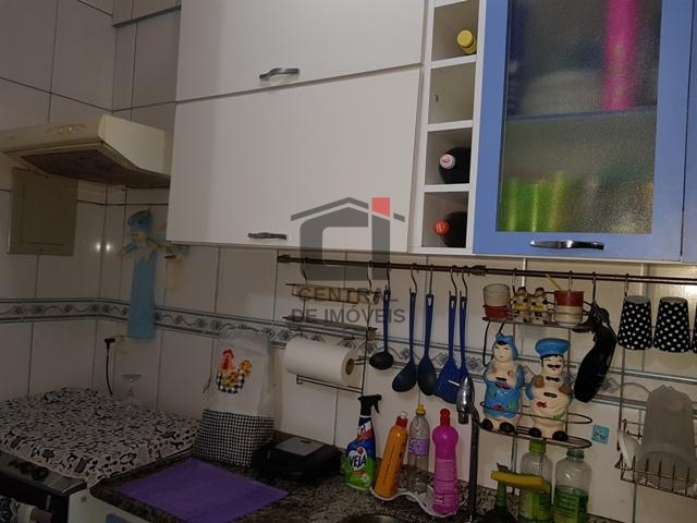 Apartamento à venda com 2 quartos, 80m² - Foto 11