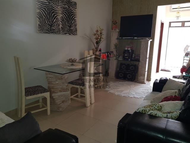 Apartamento à venda com 2 quartos, 80m² - Foto 2