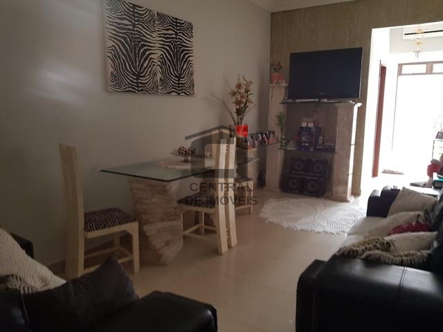 Apartamento à venda com 2 quartos, 80m² - Foto 4