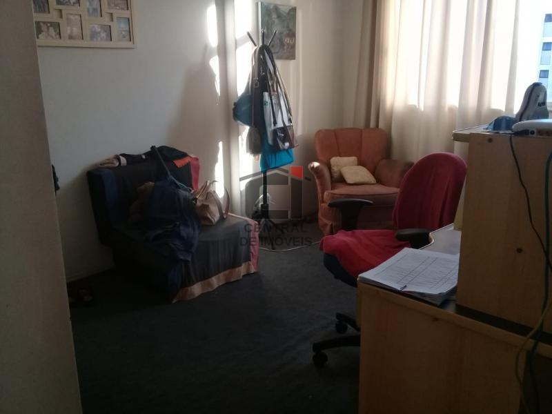 Apartamento à venda com 5 quartos, 140m² - Foto 9