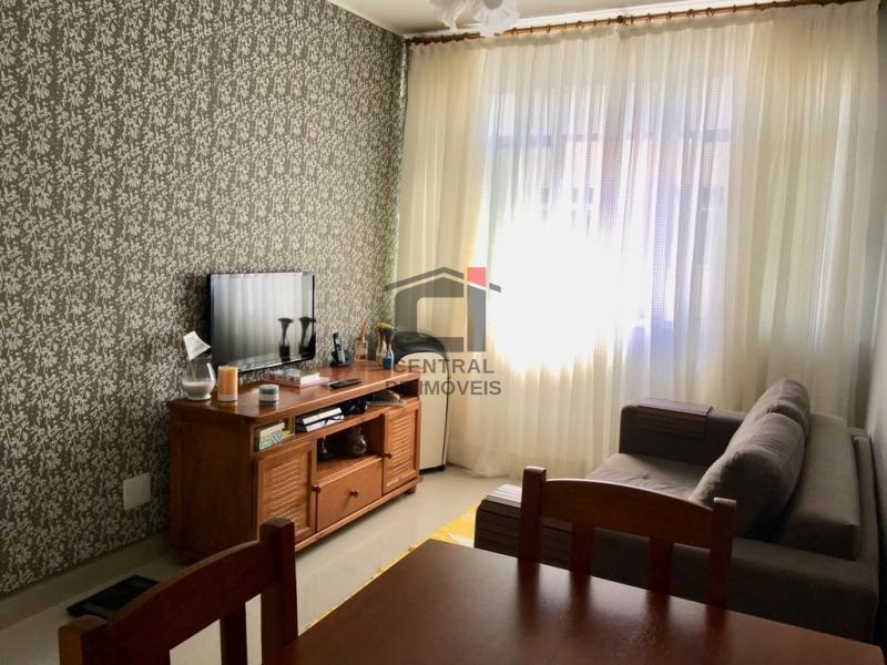 Apartamento à venda com 2 quartos, 65m² - Foto 2