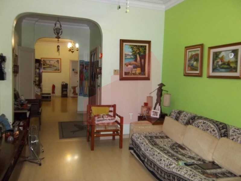 Apartamento à venda com 3 quartos, 130m² - Foto 1