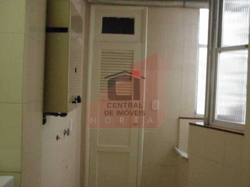 Apartamento à venda com 2 quartos, 78m² - Foto 11