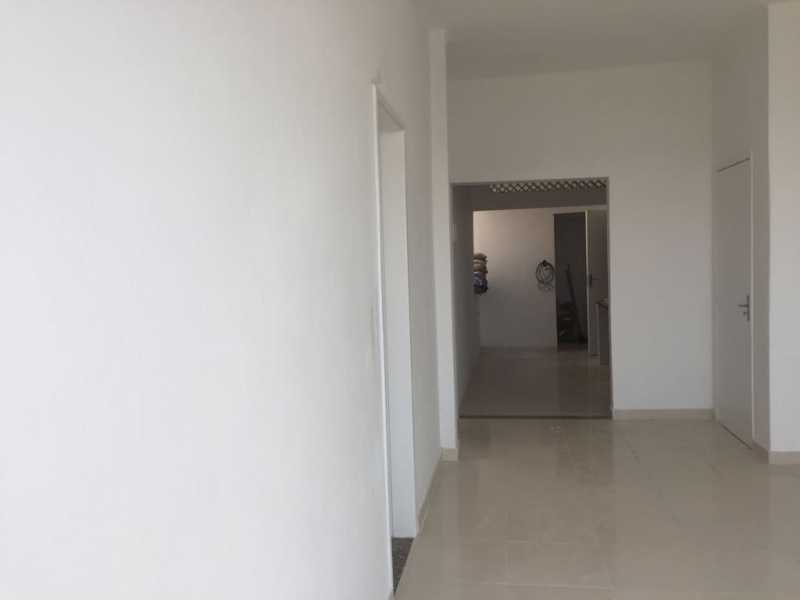 Apartamento à venda com 2 quartos, 80m² - Foto 13