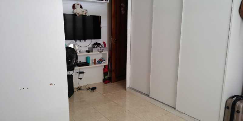 Apartamento à venda com 4 quartos, 90m² - Foto 17