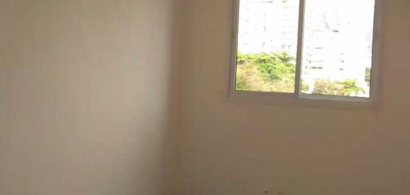 Apartamento à venda com 2 quartos, 63m² - Foto 9