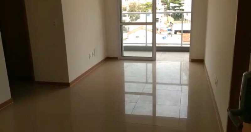 Apartamento à venda com 2 quartos, 63m² - Foto 5