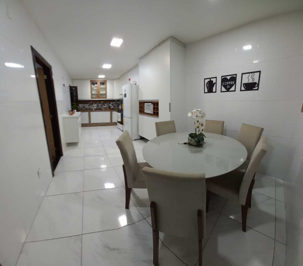 Casa à venda com 3 quartos, 120m² - Foto 10