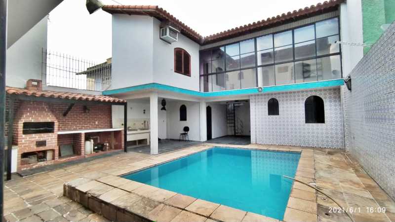 Casa de Condomínio à venda com 4 quartos, 270m² - Foto 21