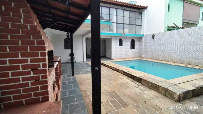 Casa de Condomínio à venda com 4 quartos, 270m² - Foto 25