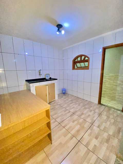 Casa à venda com 2 quartos, 120m² - Foto 13