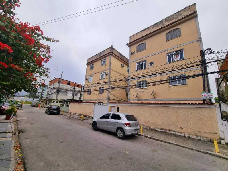 Apartamento à venda com 2 quartos, 80m² - Foto 2