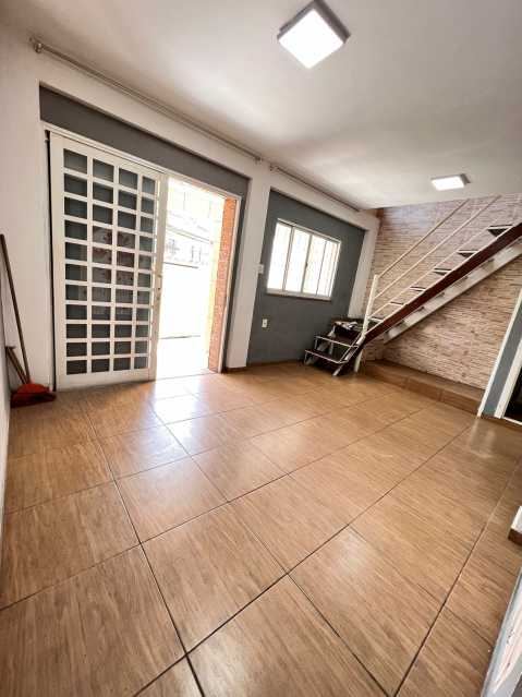 Casa à venda com 3 quartos, 112m² - Foto 8