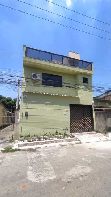 Casa à venda com 5 quartos, 40m² - Foto 1