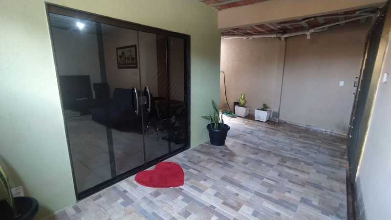 Casa à venda com 5 quartos, 40m² - Foto 3