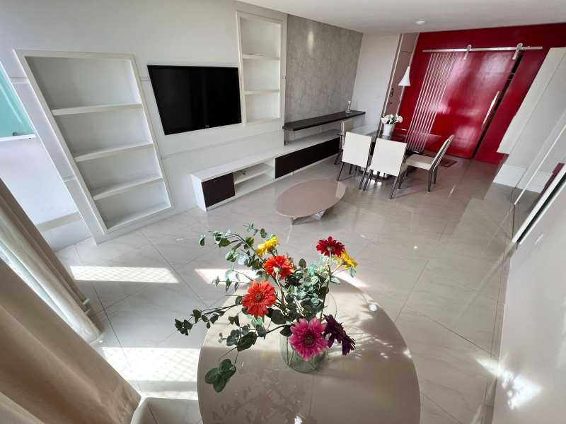 Apartamento à venda com 2 quartos, 88m² - Foto 3