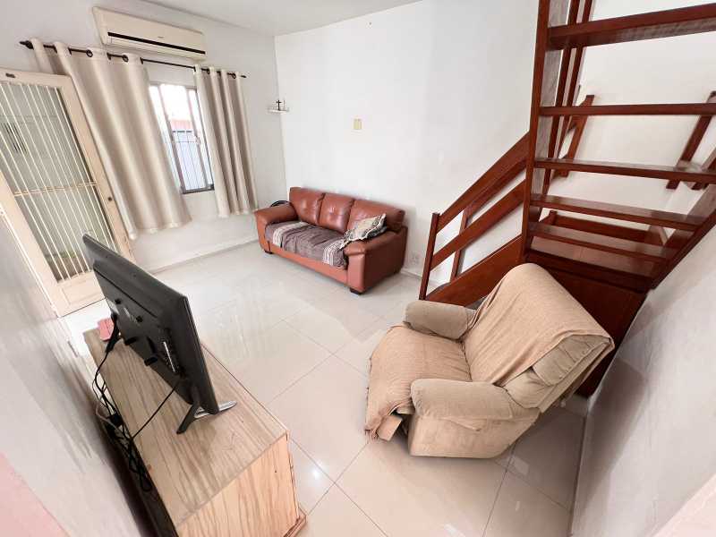 Casa à venda com 3 quartos, 80m² - Foto 13